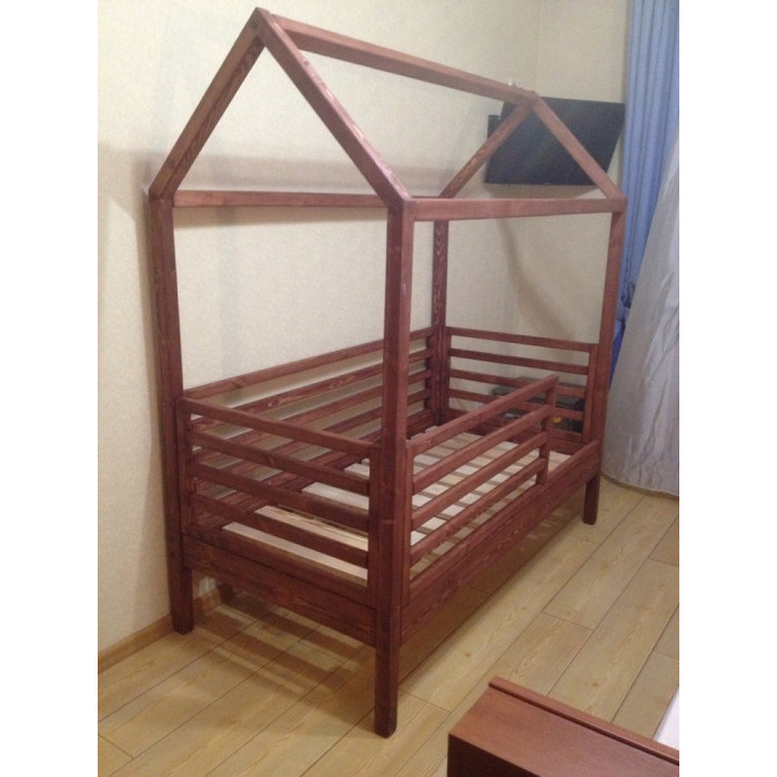 Детская кровать домик  Тимон
